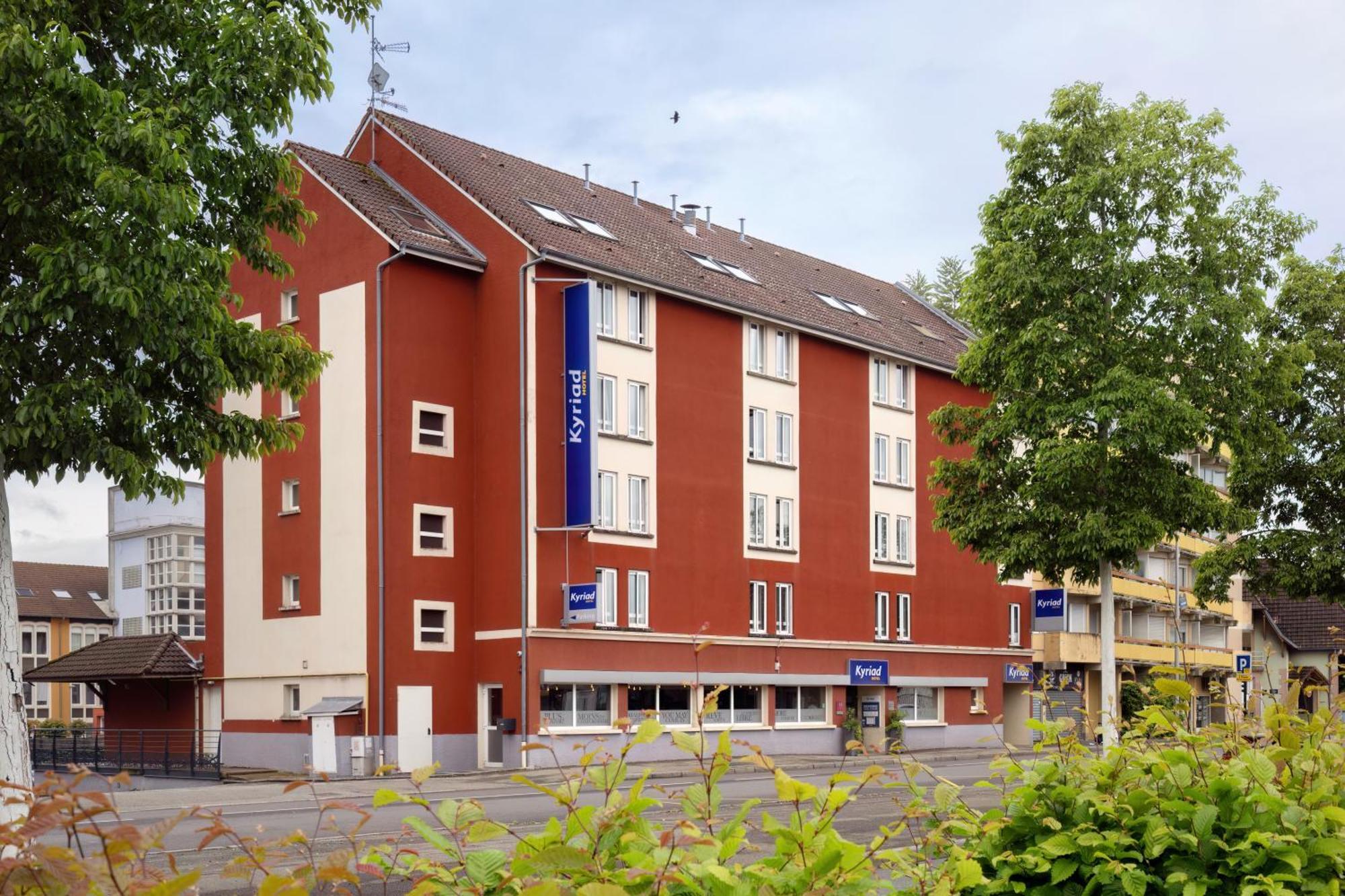 Kyriad Belfort Centre Gare Екстериор снимка